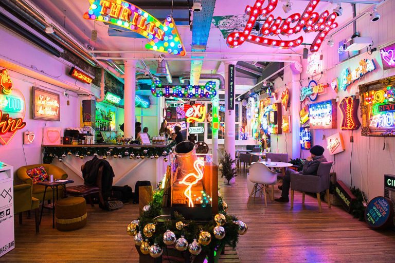 Pop Up Store Design Guide: Layout, Displays & Expert Tips