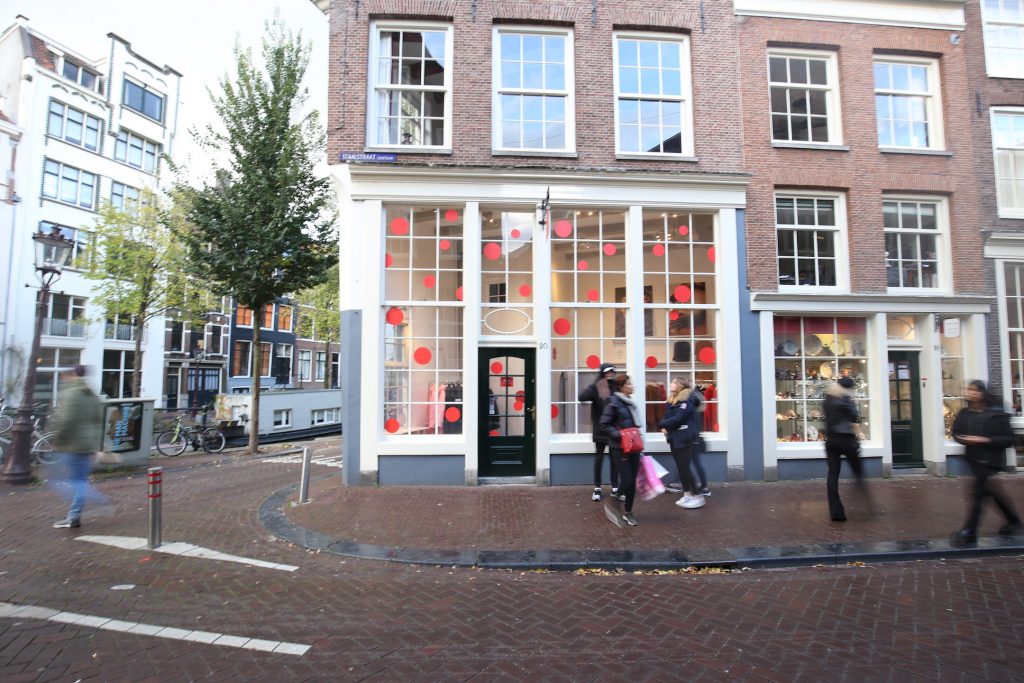 pop up store amsterdam boutique street