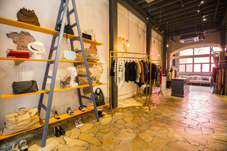 Pop up shops like this one are a key piece of omnichannel marketing