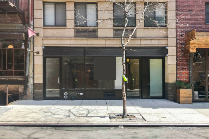 Available storefront on the storefront platform