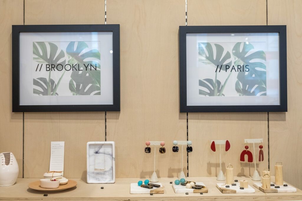 Rue Saint Paul used the pop up to help transition from offline to online